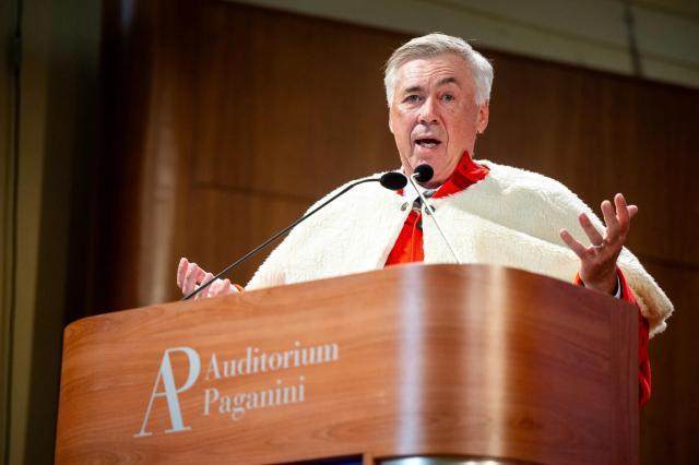 1697065450612061662.jpg 安切洛蒂.jpg